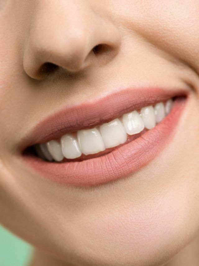 सफेद दांतों की रक्षा के लिए हर्बल उपचार!